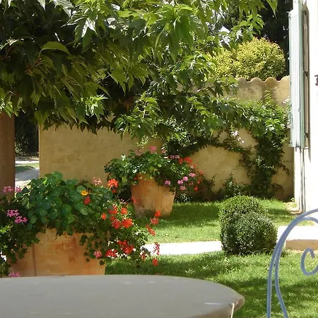 Mas Petit فندق مبيت وإفطار
